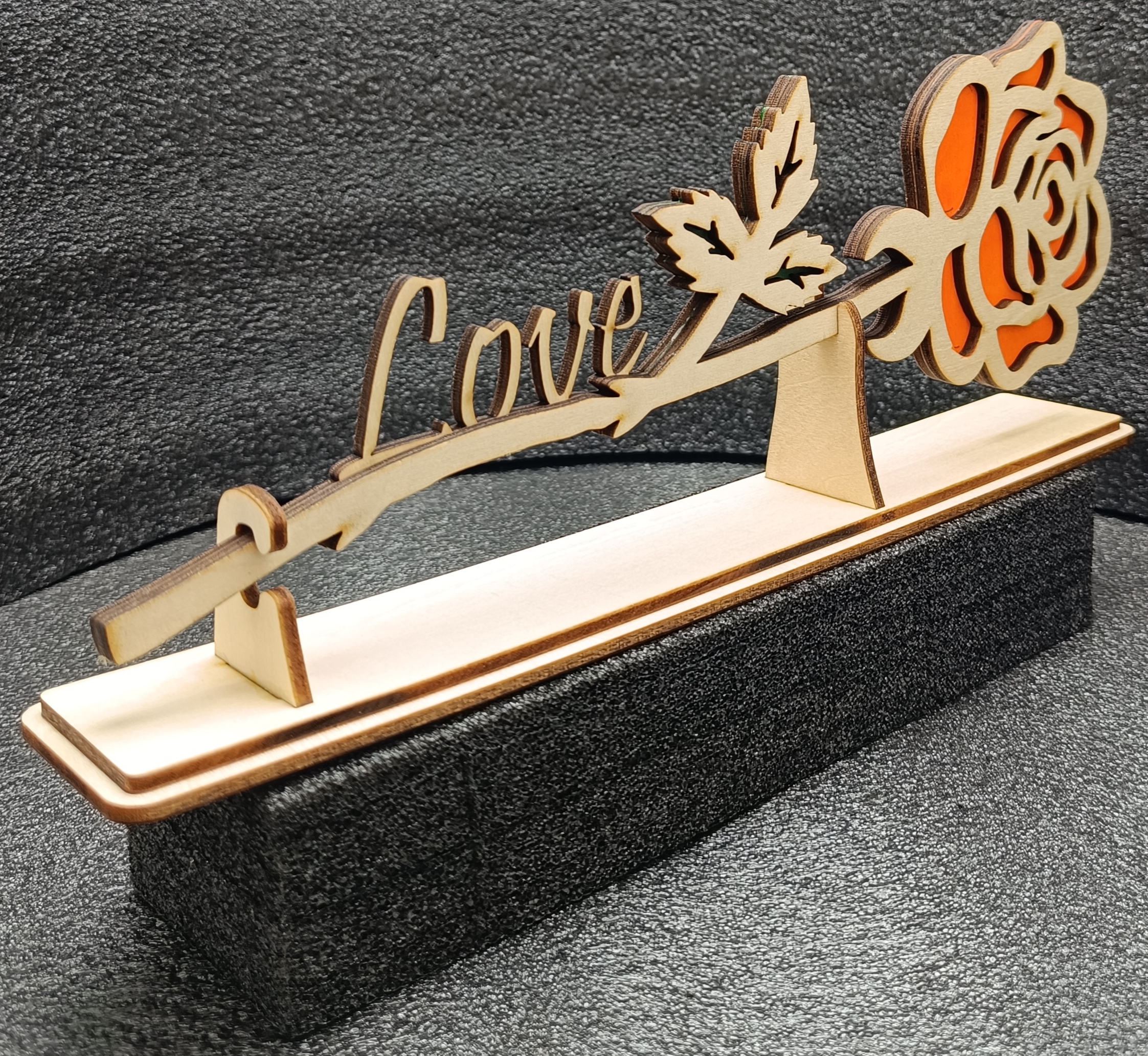 Fleur en Bois sur support