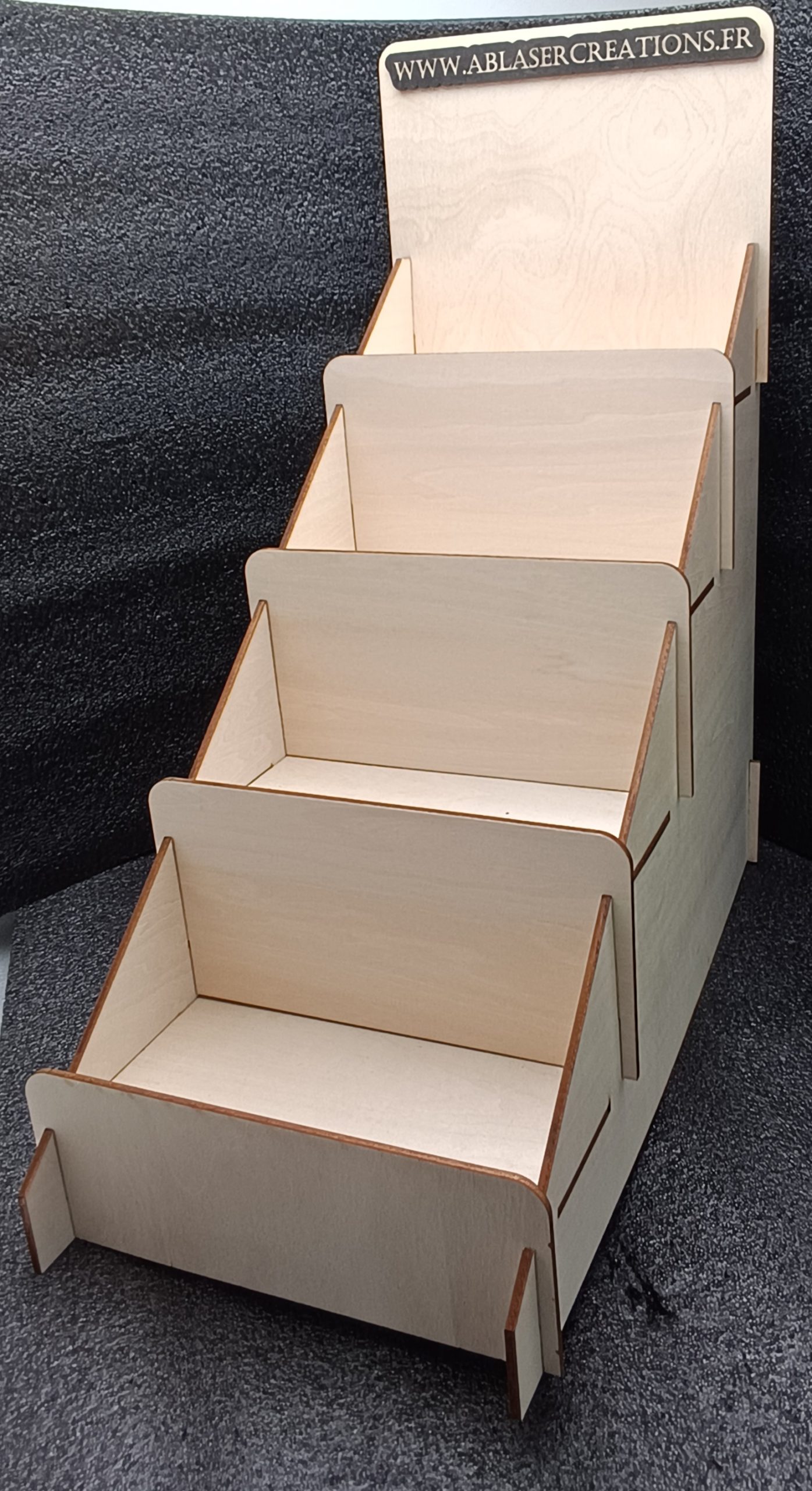 Présentoir en Bois pour Cartes Postales – Image 2
