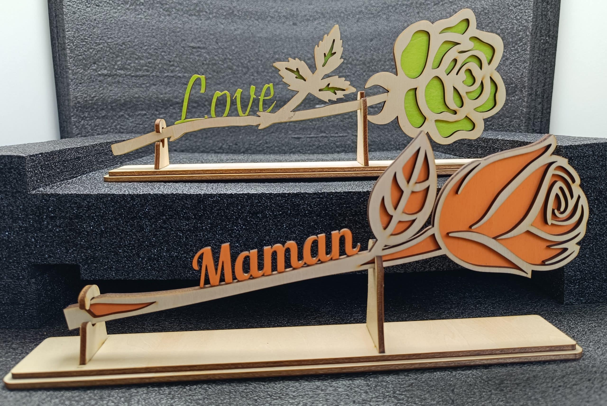 Fleur en Bois sur support – Image 5