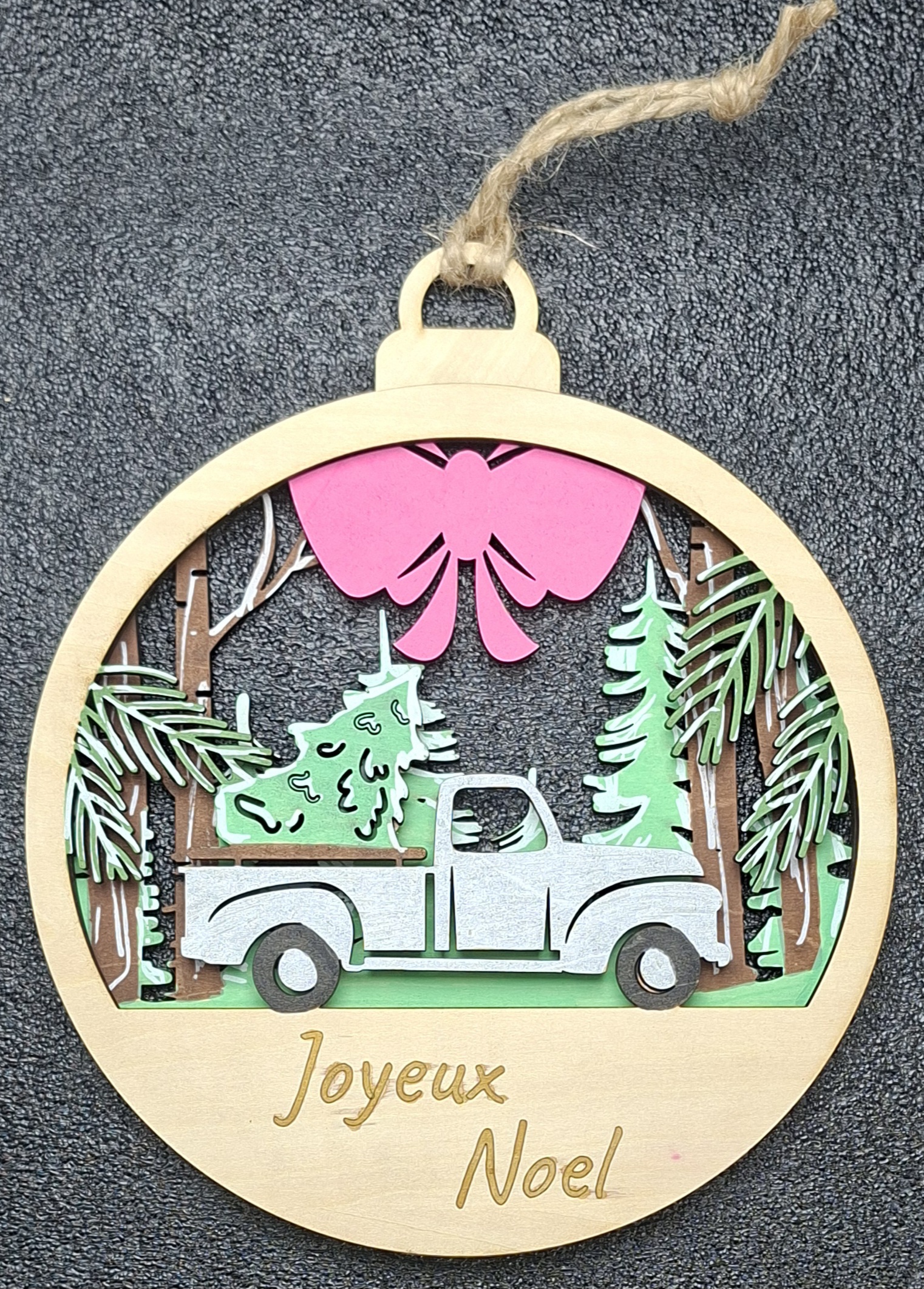 Grande Boule de Noël en Bois 3D – Image 6