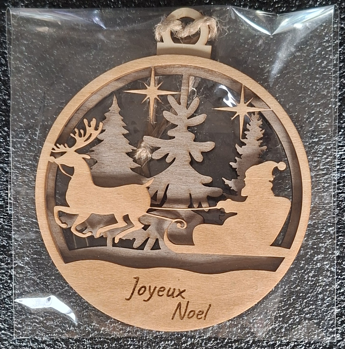 Petite Boule de Noël en Bois 3D – Image 4