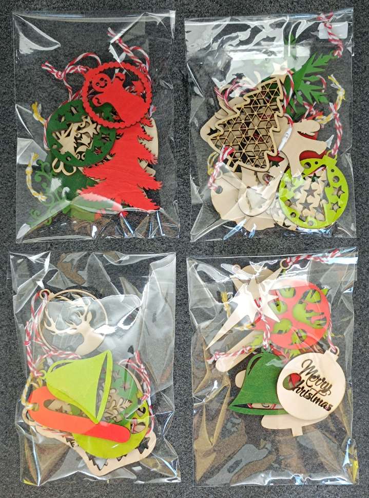 Lot de 10 décorations de Noël en bois