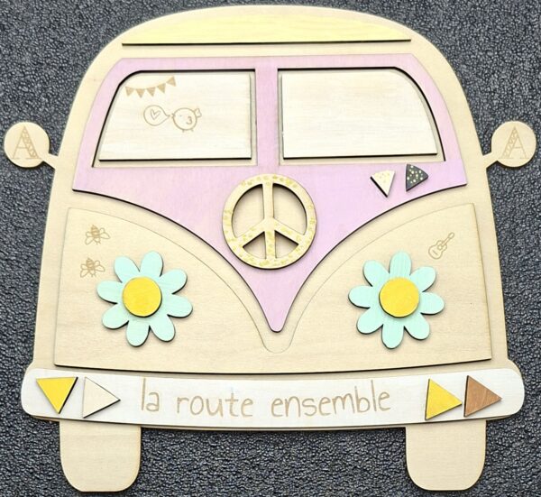 Plaque Combi Volkswagen rose en bois multicouches
