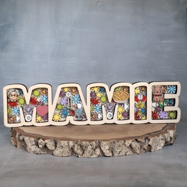 Mamie en bois multicouches 3D