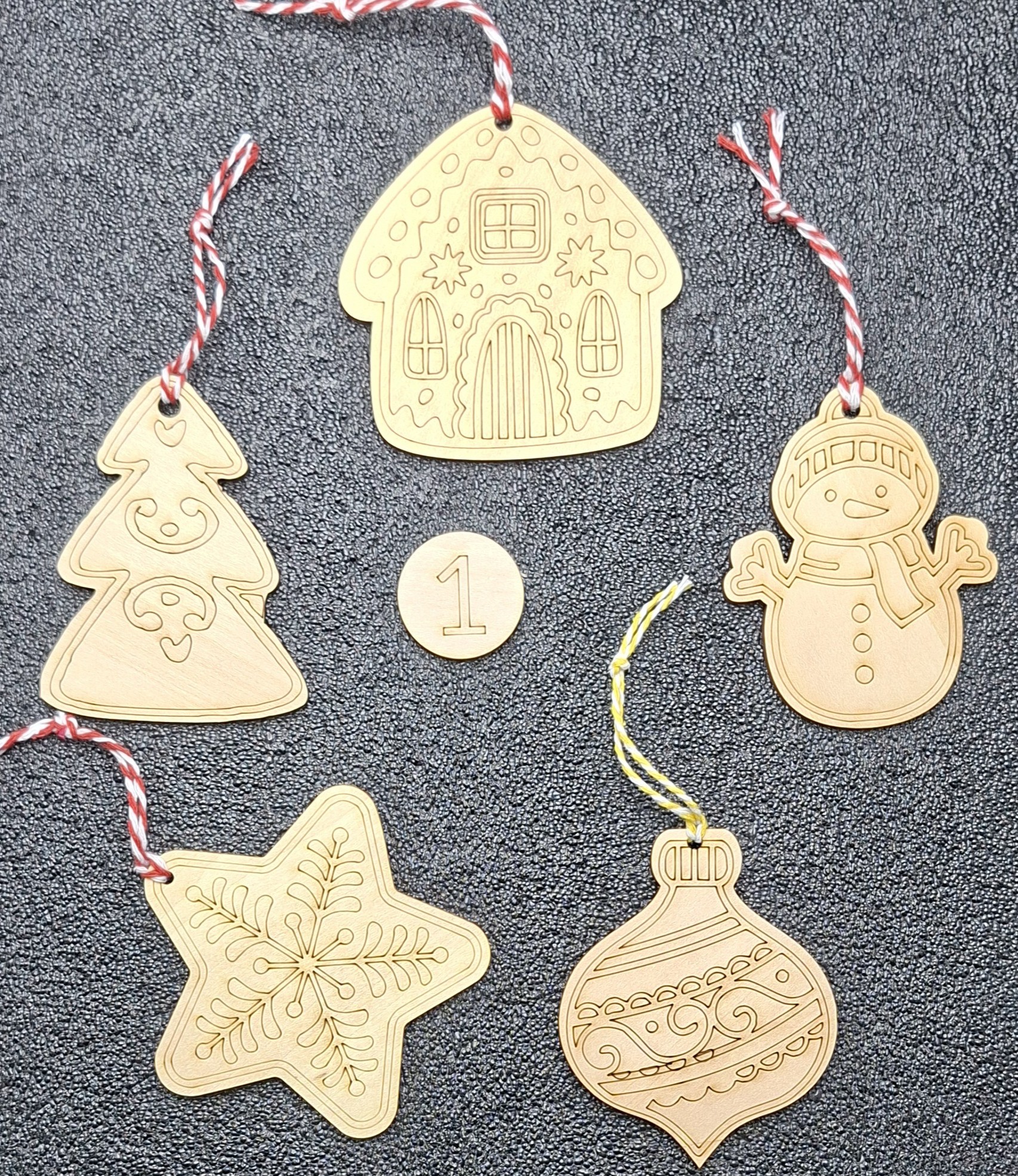 Lot de boules de Noël en bois à colorier