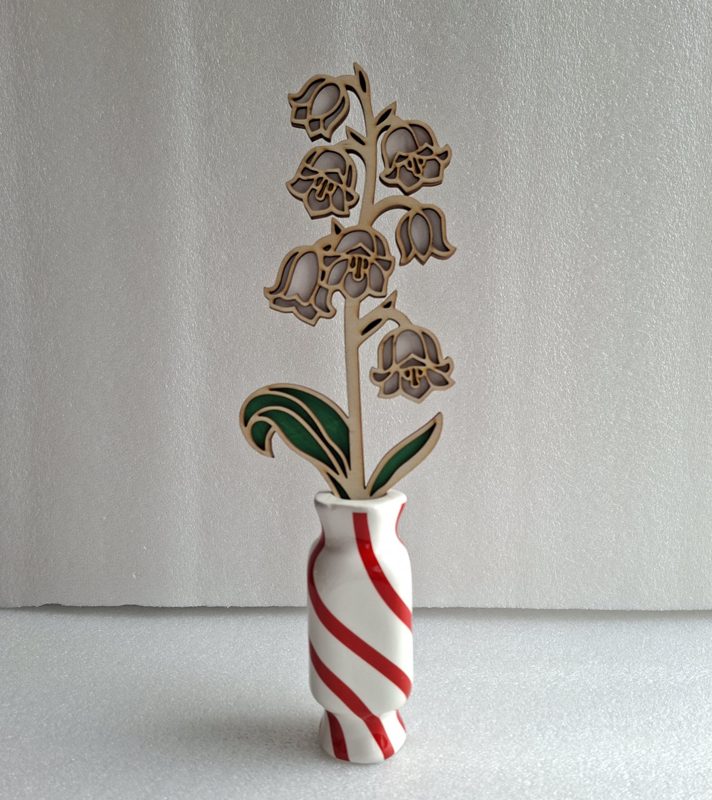 Fleur en bois 2D Peint a la main Muguet