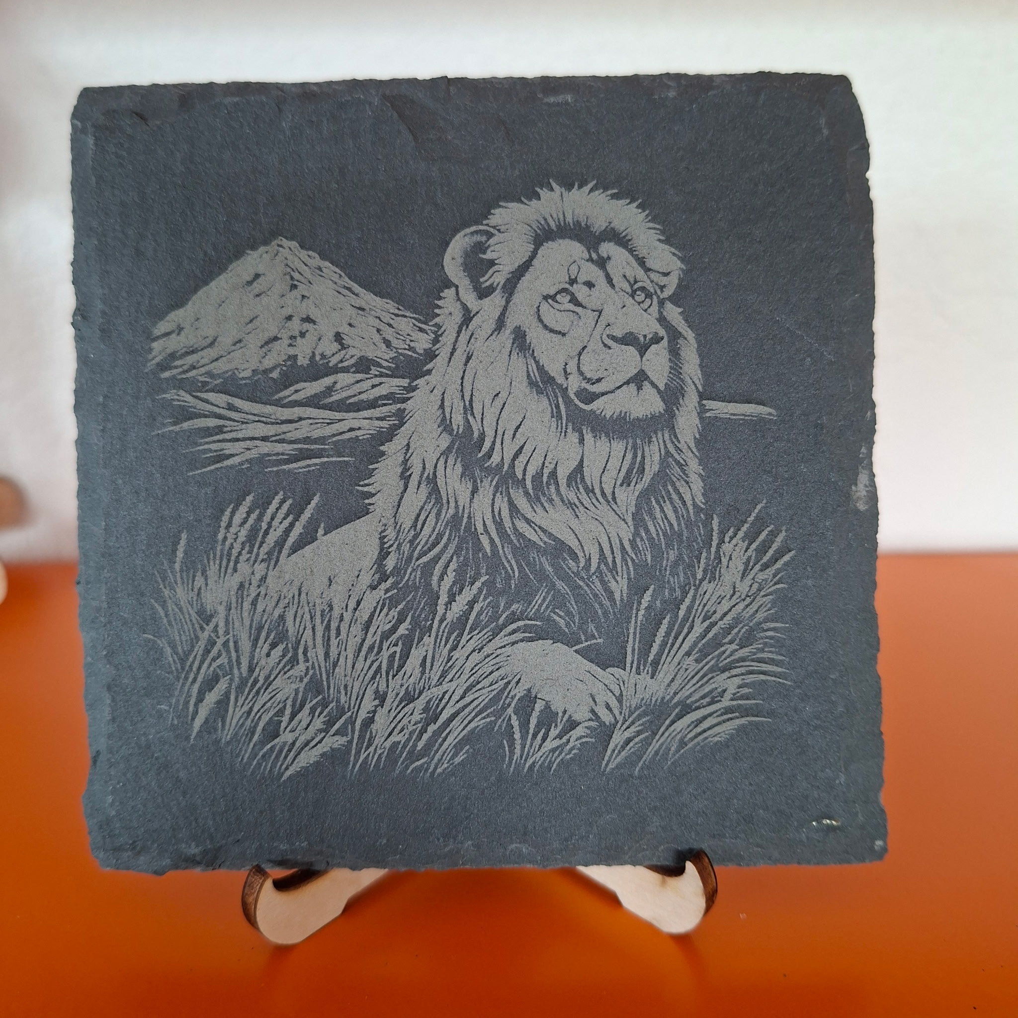 Gravure d'un lion Petite Ardoise