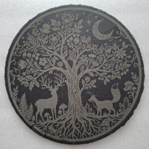 Gravure Arbre de vie entouré d’animaux Ardoise ronde
