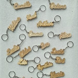 Porte-clés prénom personnalisé en bois