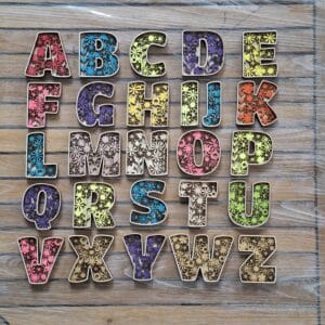 Lettres décoratives en bois